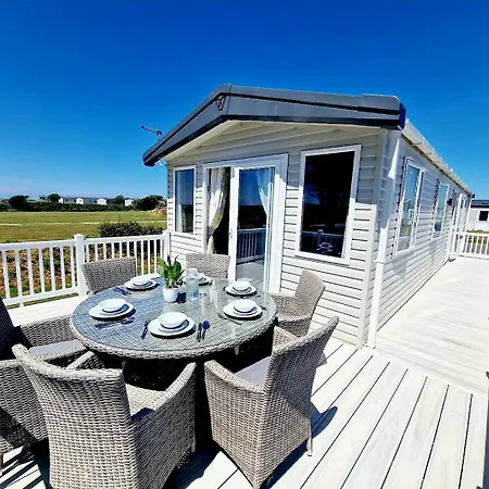 Cornwall Caravan Retreat 2 Perranporth Holiday park *