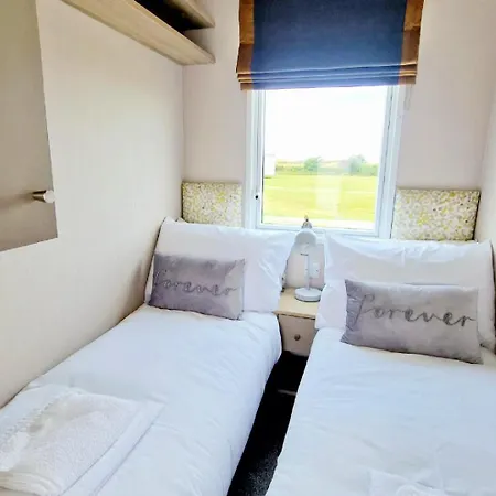 Holiday park Cornwall Caravan Retreat 2 Perranporth